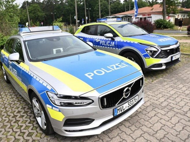 Njemačka policija (Foto: EPA/Marcin Bielecki) - 
