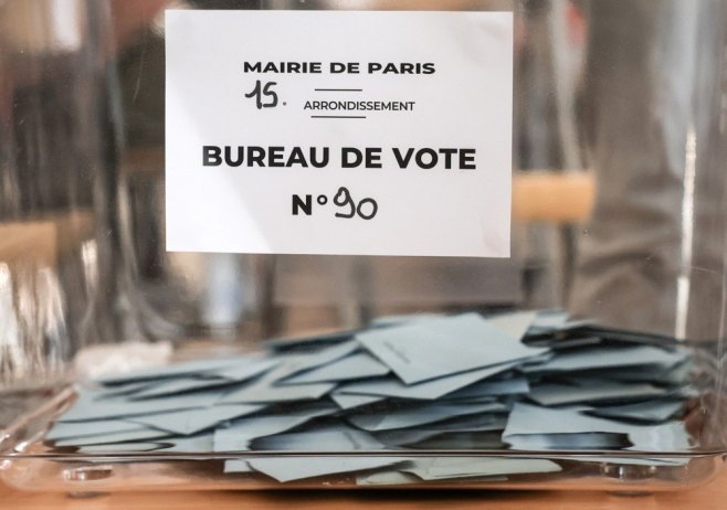 Izbori u Francuskoj (Foto: EPA-EFE/MOHAMMED BADRA) - 