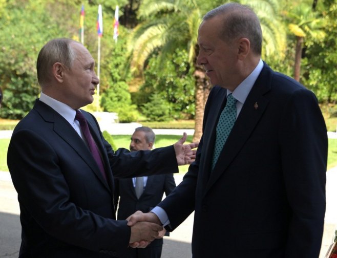 Putin i Erdogan (foto: EPA-EFE/ALEKSEY NIKOLSKYI) - 