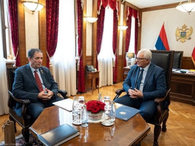 Ambasador Izraela u Crnoj Gori pozdravio usvajanje Rezolucije o Јasenovcu