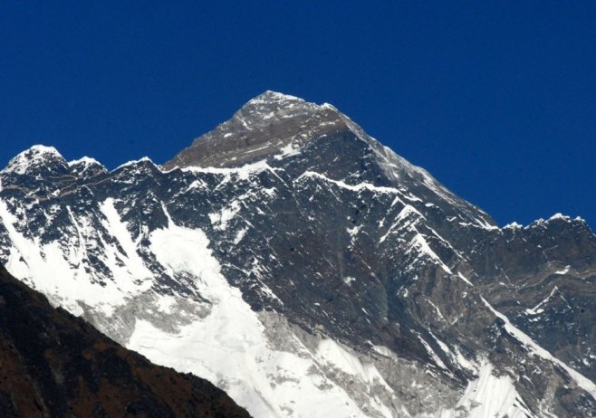 Mont Everest (foto: EPA/NARENDRA SHRESTHA - ilustracija) - 