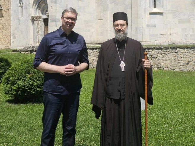 Vučić u posjeti manastiru Studenica (Foto: instagram.com/buducnostsrbijeav) - 