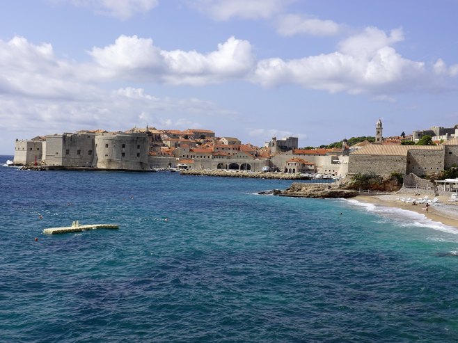 U Dubrovniku temperatura mora 29,7 stepeni celzijusovih
