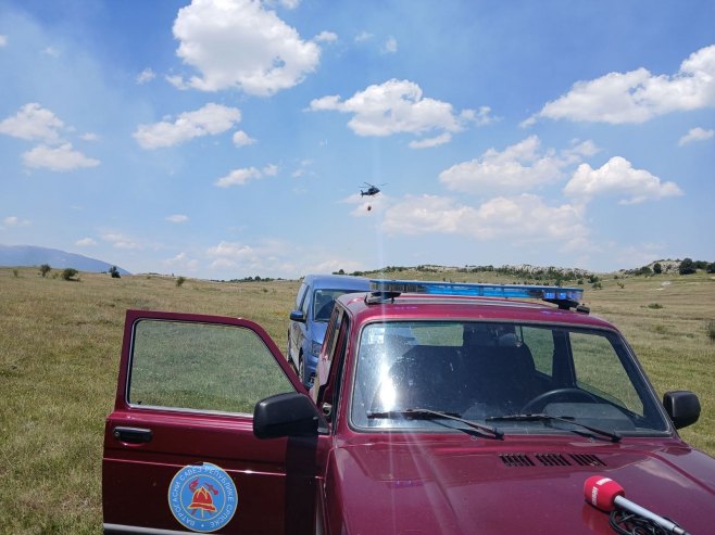 Gacko: Vatrogasci i Helikopterski servis Srpske i dalje u pripravnosti