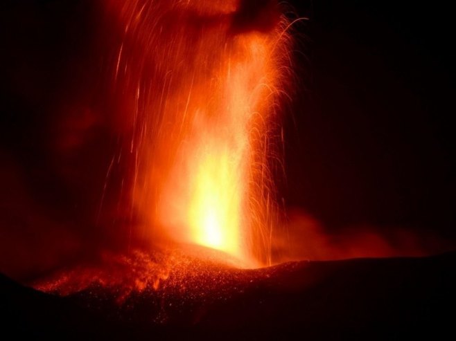 Etna, erupcija (foto:  EPA-EFE/ORIETTA SCARDINO) - 