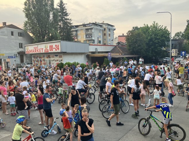 Manifestacija "Svi na bicikle" - Foto: RTRS