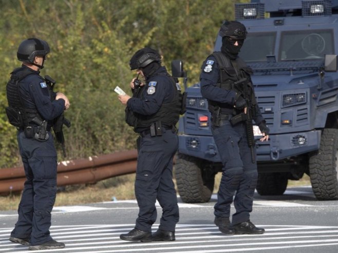 Policija samoproglašenog Kosova (Foto: EPA-EFE/GEORGI LICOVSKI, ilustracija) - 