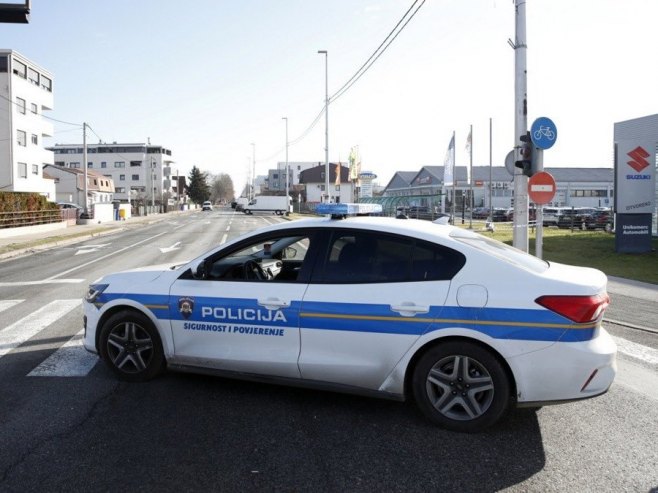 Hrvatska policija (Foto: EPA-EFE/ANTONIO BAT, ilustracija) - 