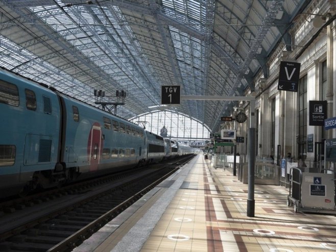 Željeznička stanica u Francuskoj (Foto: EPA-EFE/CAROLINE BLUMBERG/ilustracija) - 