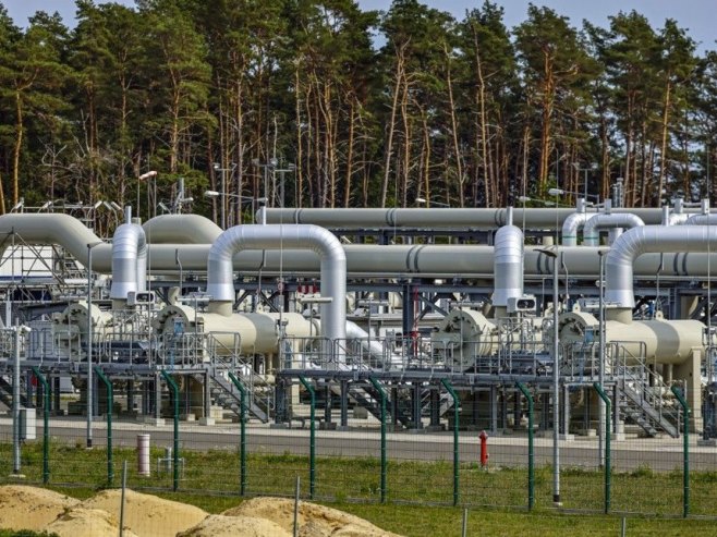 Gasovod (Foto: EPA-EFE/HANNIBAL HANSCHKE, ilustracija) - 