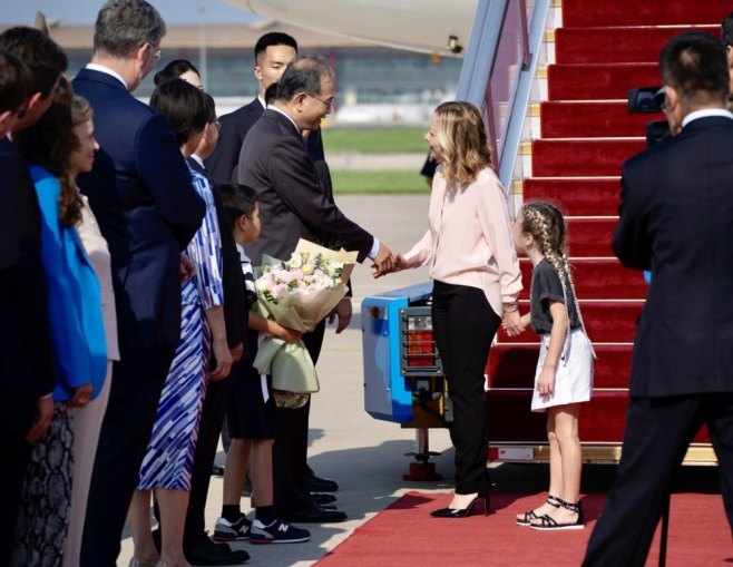 Đorđa Meloni doputovala u Kinu (Foto: EPA-EFE/FILIPPO ATTILI) - 