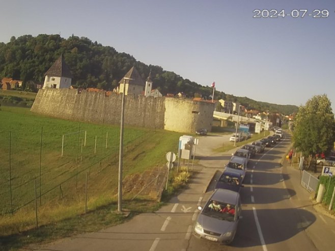 Granični prelaz Kostajnica (foto: ams-rs.com) - 