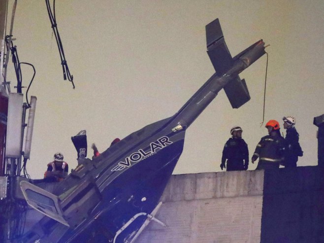 Helikopter se srušio na zgradu (Foto: EPA-EFE/Luis Eduardo Noriega/ilustracija) - 