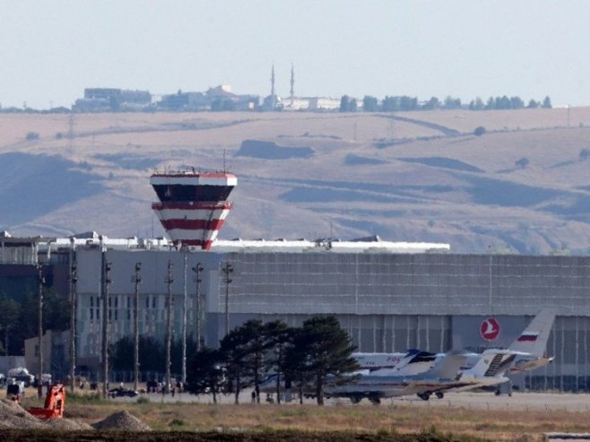 Aerodrom u Ankari (foto: EPA-EFE/STR) - 