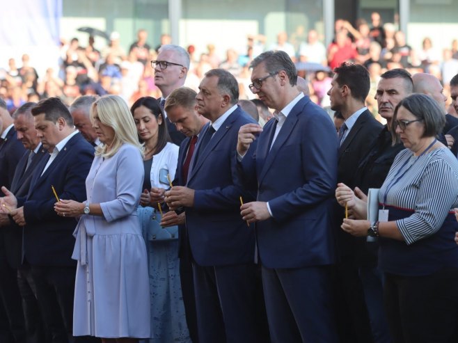 Cvijanović, Dodik i Vučić - Foto: predsjednikrs.rs/Borislav Zdrinja