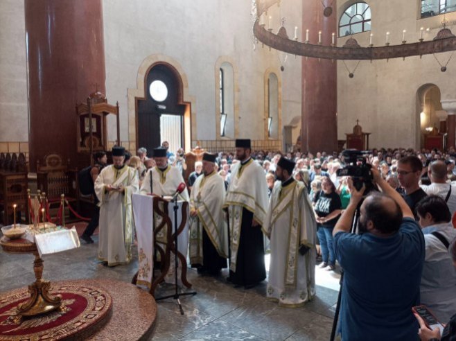 Služen parastos za Srbe ubijene u "Oluji" u crkvi Svetog Marka u Beogradu (FOTO)