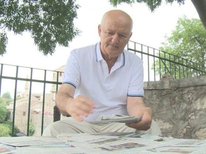 Mostarac zaljubljen u Trebinje sakuplja novinske isječke već deset godina (VIDEO)