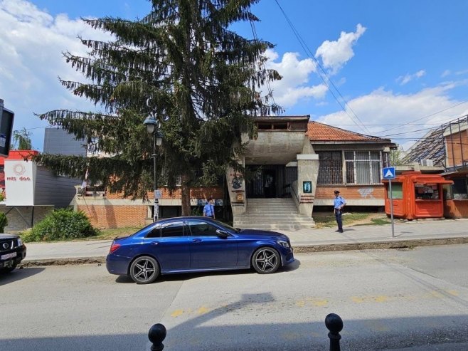 Eljšani: Zatvoreno devet objekata Pošte Srbije na sjeveru (VIDEO)