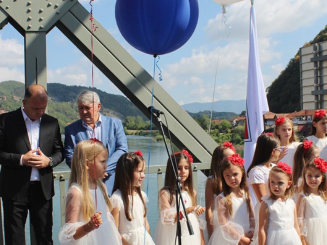 Zvornik - manifestacija - Foto: SRNA