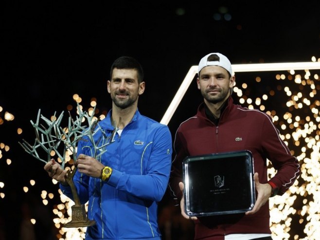 Novak Đoković i Grigor Dimitrov (foto: EPA-EFE/YOAN VALAT) - 