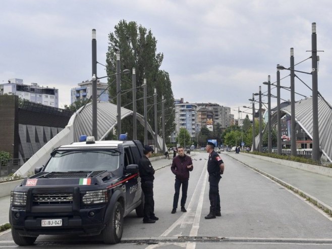 Most na Ibru (Foto: EPA/GEORGI LICOVSKI) - 