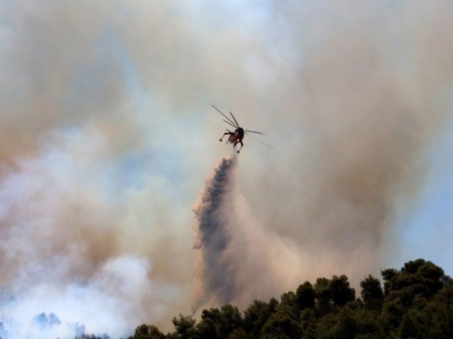 Požar (Foto: EPA-EFE/PANAGIOTIS PRAGIANNIS/ilustracija) - 