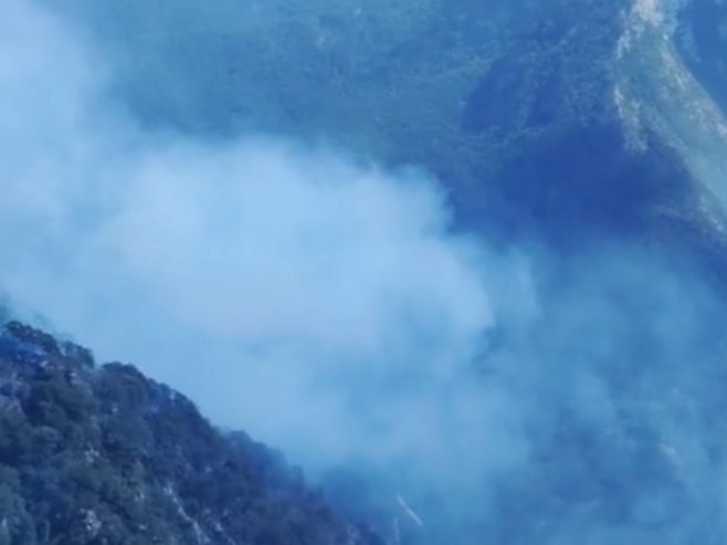 U Srpskoj aktivno više požara, danonoćna borba u NP "Sutjeska" (VIDEO)