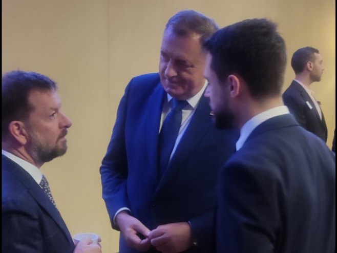 Dodik na forumu u Beču (Foto: https://x.com/MiloradDodik) - 