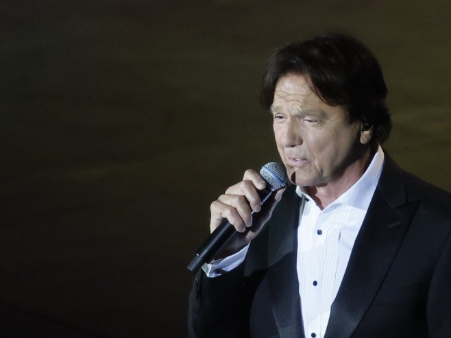 Bačena bomba na kuću Zdravka Čolića (VIDEO)