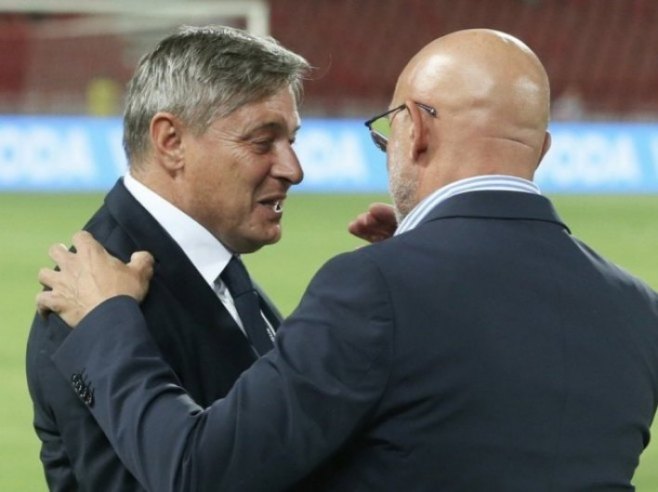 Dragan Stojković i Luis de la Fuente (foto: EPA-EFE/ANDREJ CUKIC) - 