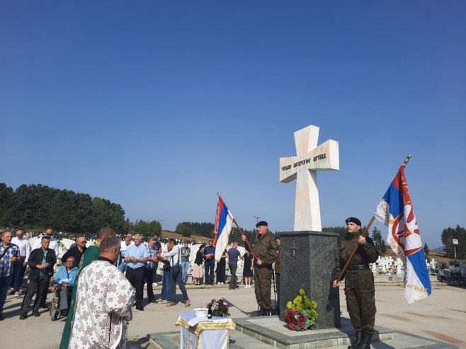 Služena liturgija i položeni vijenci za poginule borce Treće sarajevske pješadijske brigade (FOTO)