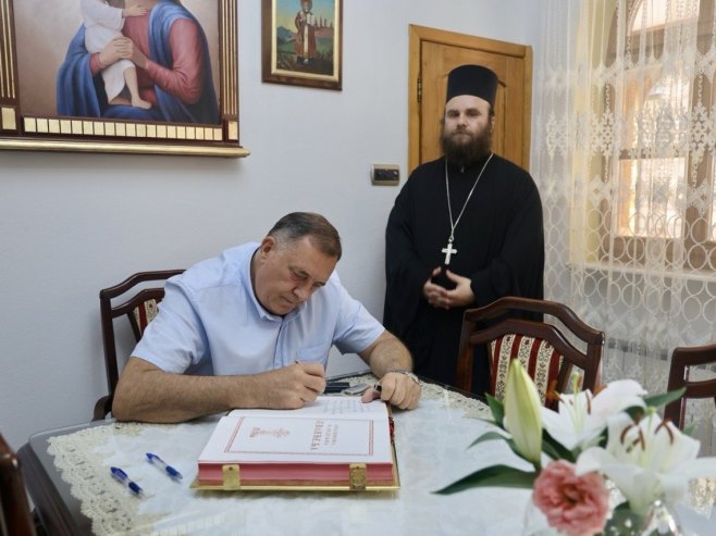 Milorad Dodik u manastiru Stuplje - Foto: predsjednik.rs/DonaKatušić