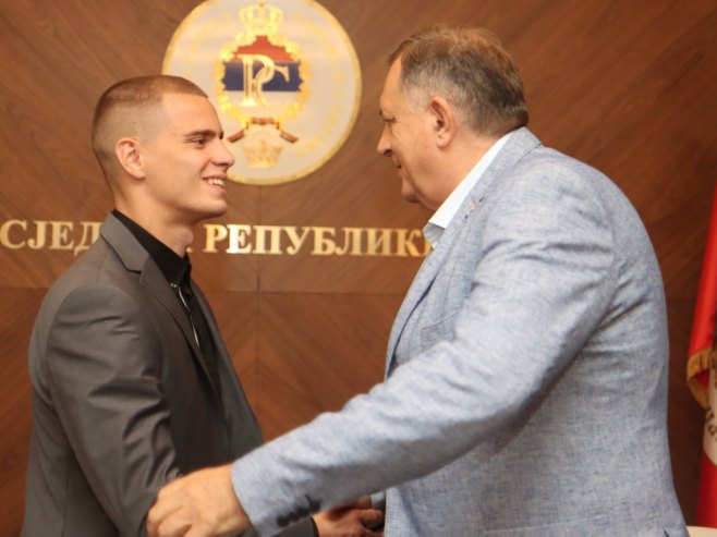 Dodik čestitao Vukomanoviću: Svaki uspjeh sportista iz Srpske nas raduje