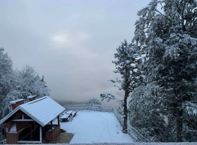 Snijeg na Јahorini - Foto: SRNA