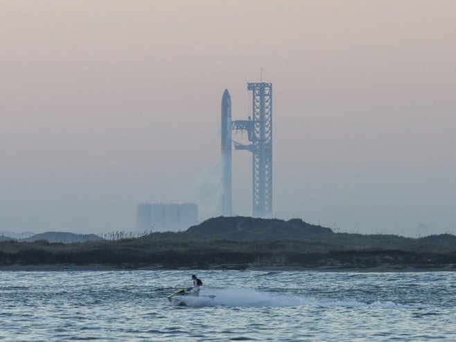 Space X (Foto: EPA-EFE/ADAM DAVIS) - 