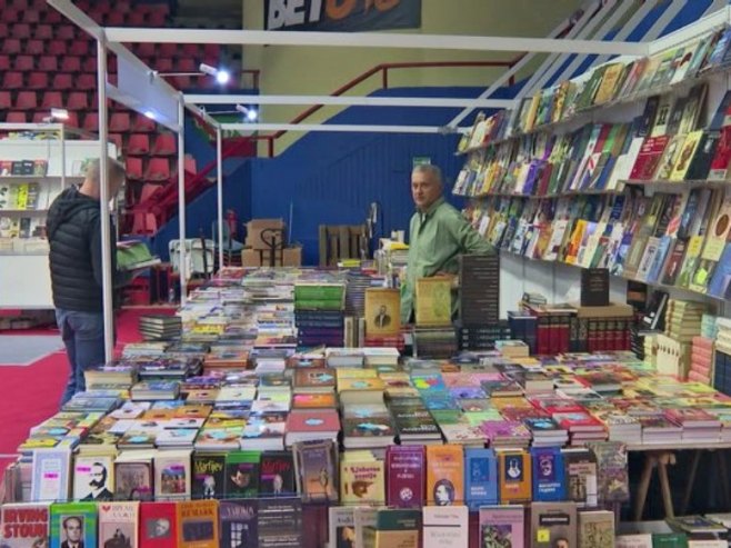 Praznik za ljubitelje lijepe riječi; U Banjaluci počeo Međunarodni sajam knjige (VIDEO)