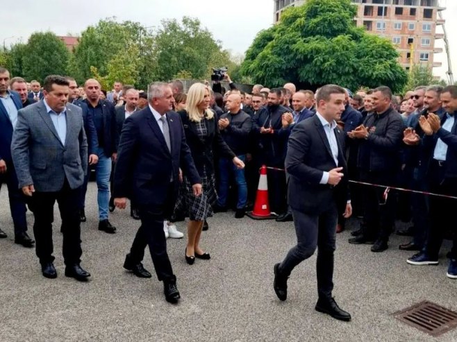 Željka Cvijanović pred Sudom BiH (foto: instagram.com/zeljka.cvijanovic) - 