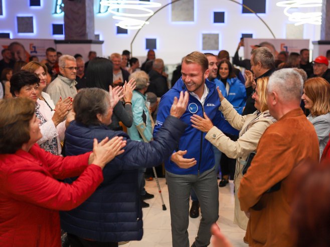 Draško Stanivuković, PDP tribina - Lazarevo - Foto: Ustupljena fotografija