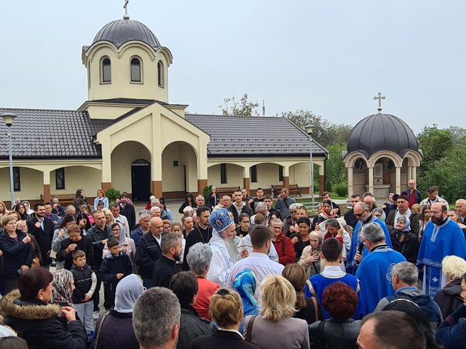 Osveštanje spomen-hram u Doboju - Foto: SRNA