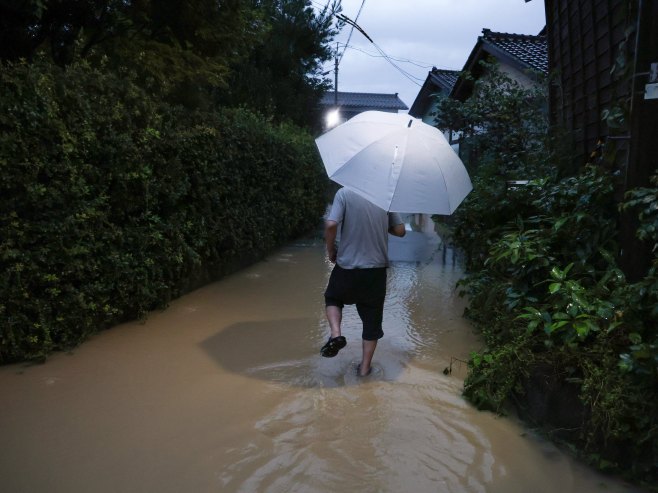 Poplave (Foto: EPA-EFE/JIJI PRESS JAPAN/ilustracija) - 