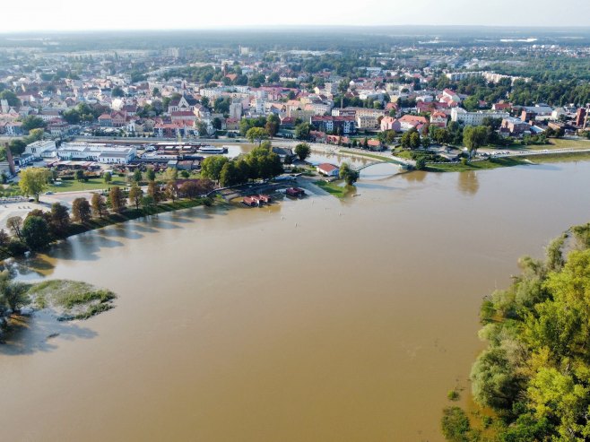 Poplave u Poljskoj (Foto: EPA-EFE/Lech Muszynski POLAND OUT) - 