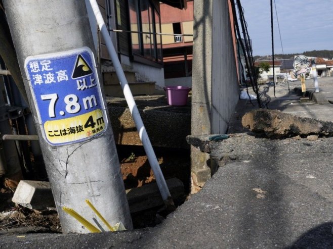 Zemljotres (Foto: EPA-EFE/FRANCK ROBICHON/ilustracija) - 