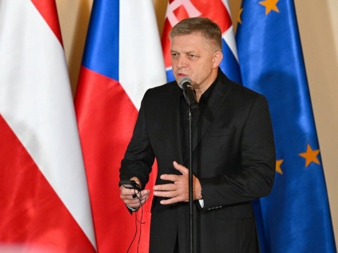 Robert Fico (Foto: EPA-EFE/MACIEJ KULCZYNSKI, ilustracija) - 