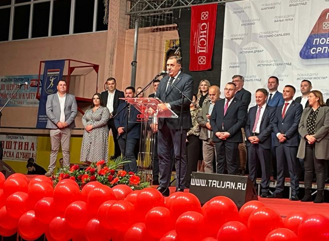 Milorad Dodik u Kozarskoj Dubici - Foto: SRNA