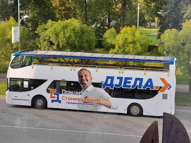 Stanivuković zloupotrijebio panoramski autobus u predizborne svrhe i kampanju