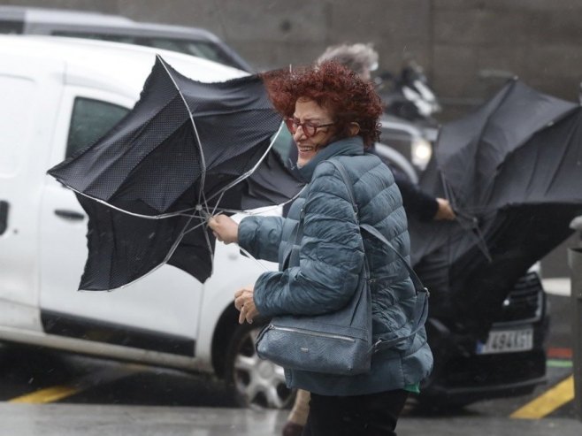 Nagla promjena vremena; Upozorenje na jak vjetar