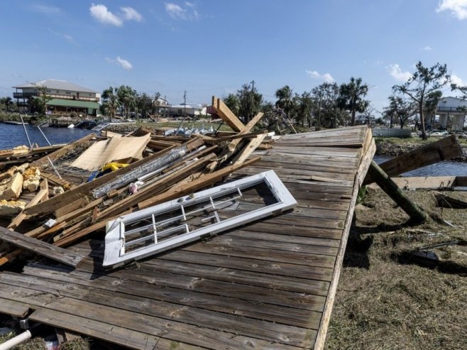 Uragan Helena (Foto: EPA-EFE/CRISTOBAL HERRERA-ULASHKEVICH) - 