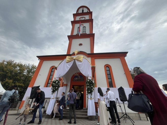 Počelo osveštanje Hrama Svetog velikomučenika Georgija na Paprikovcu (FOTO)