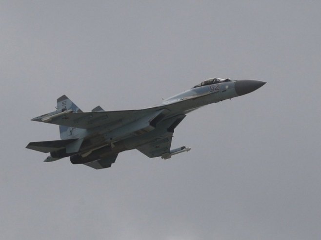 SU-35 (Foto: EPA/MAXIM SHIPENKOV) - 