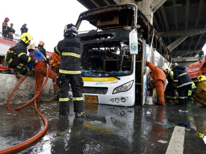 Bangkok: 25 ljudi poginulo kada se autobus zapalio (FOTO/VIDEO)